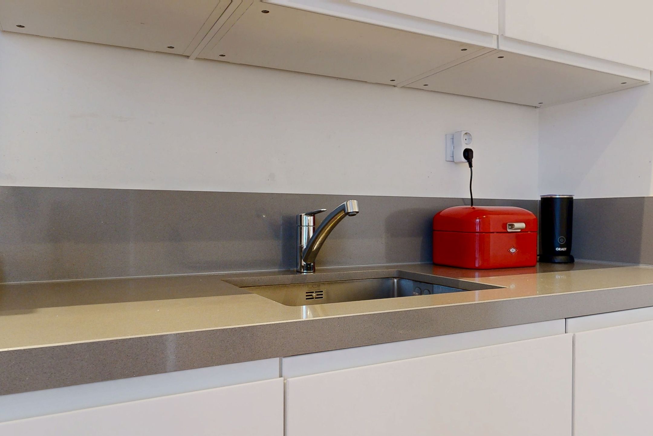 Photo 12 of Beeklaan 214