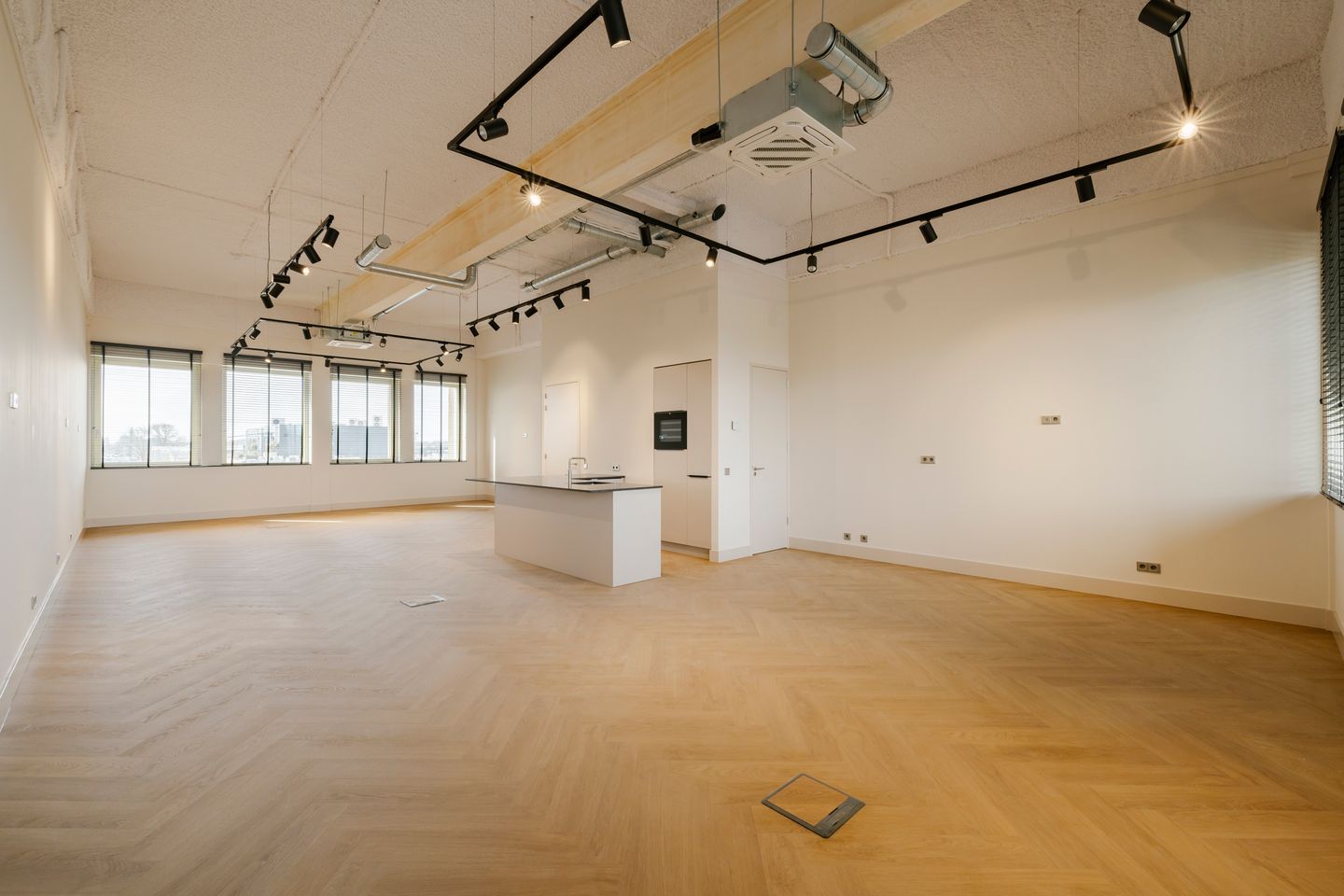 Bekijk foto 1 van A. Hofmanweg 1-B