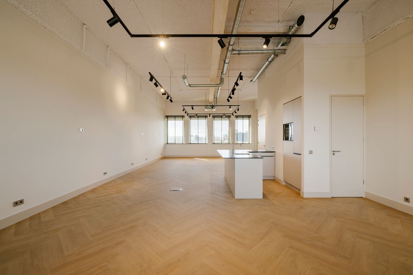 Bekijk foto 3 van A. Hofmanweg 1-B