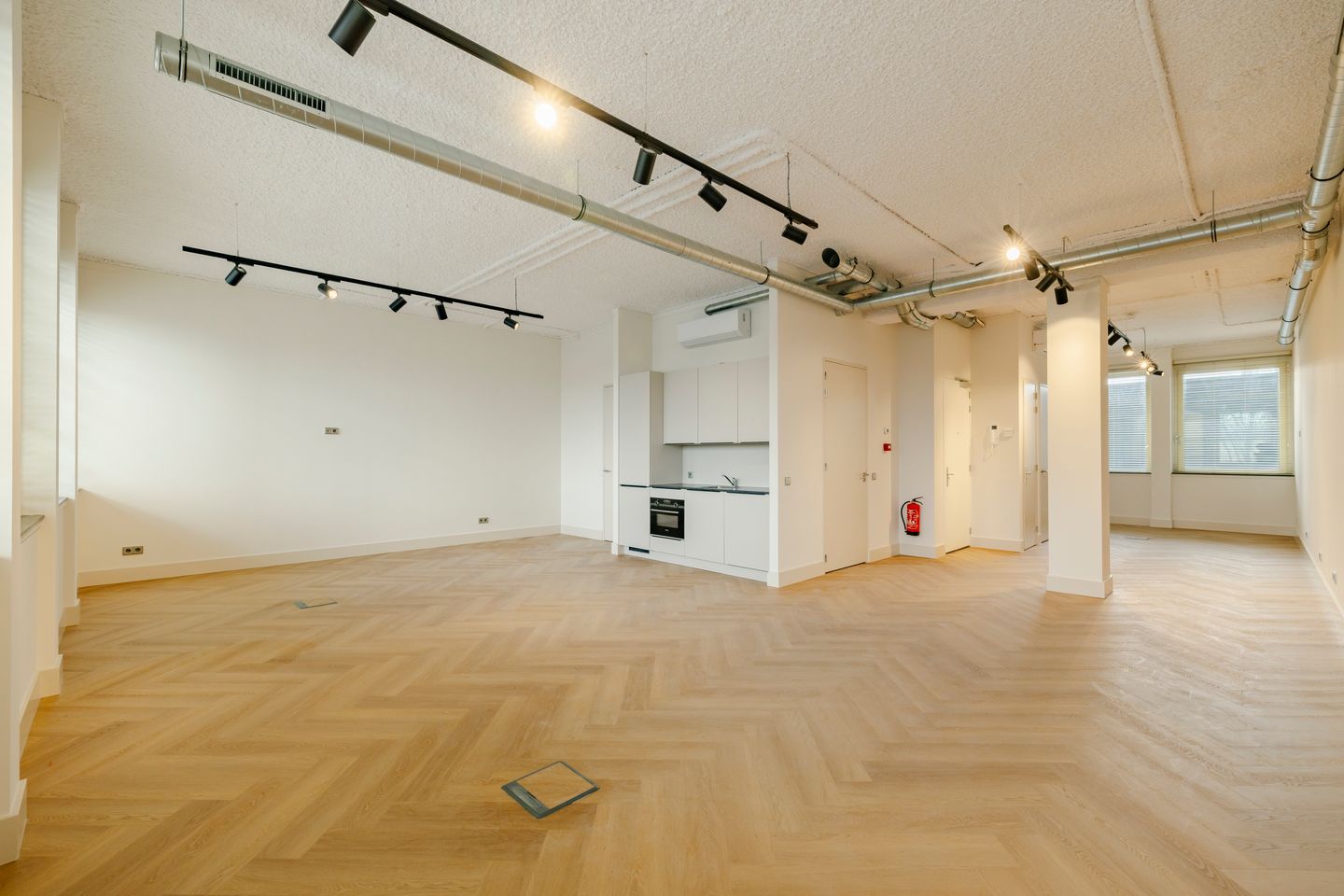 View photo 2 of A. Hofmanweg 1-B