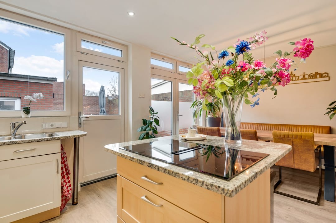 Foto 16 van Anna van Saksenstraat 14