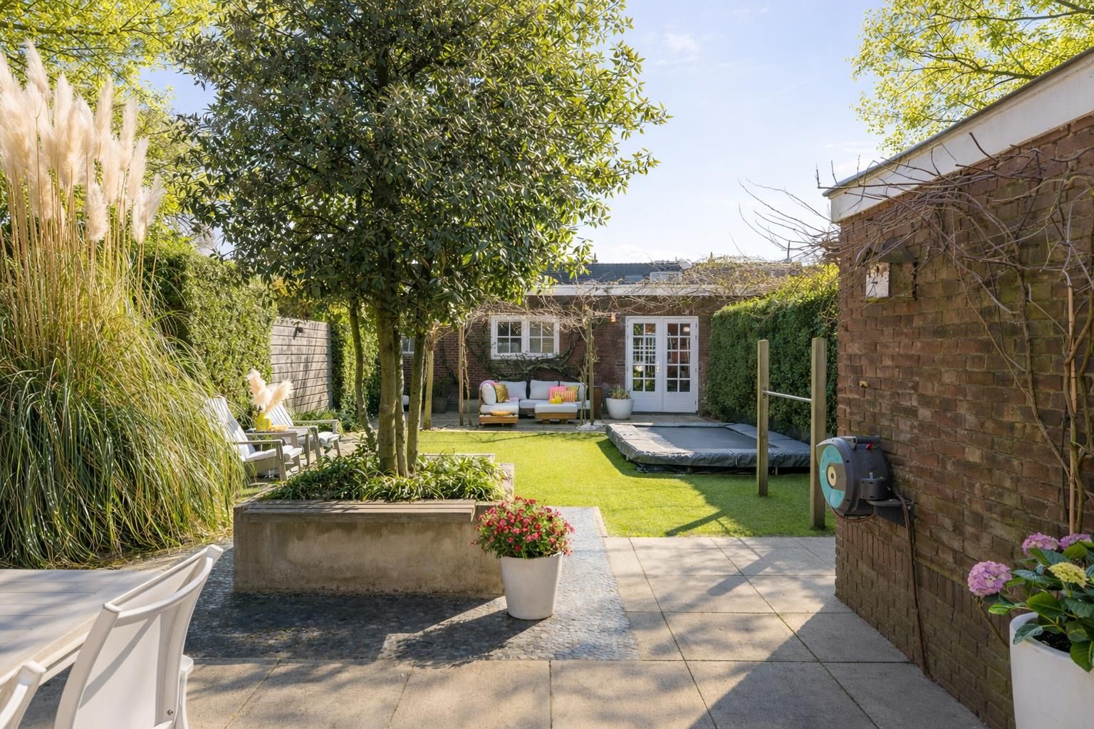 Photo 39 of Pauwlaan 9