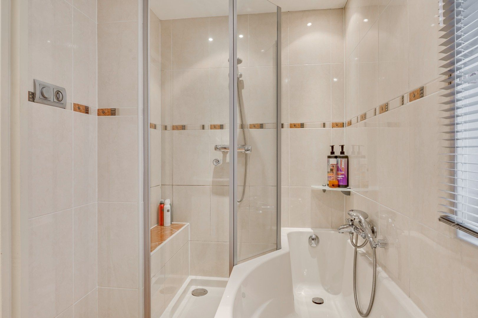 Foto 30 van Anna van Saksenstraat 14