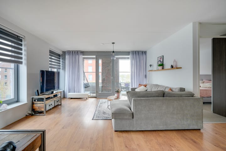 Photo 2 of Eerste Oosterparklaan 84-D