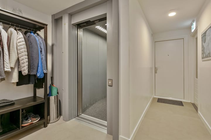 Photo 3 of Schout van Hanswijkplein 82