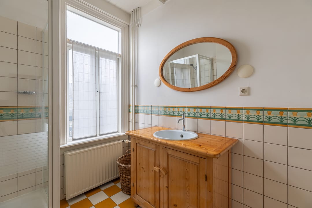 Foto 26 van Spoorstraat 57