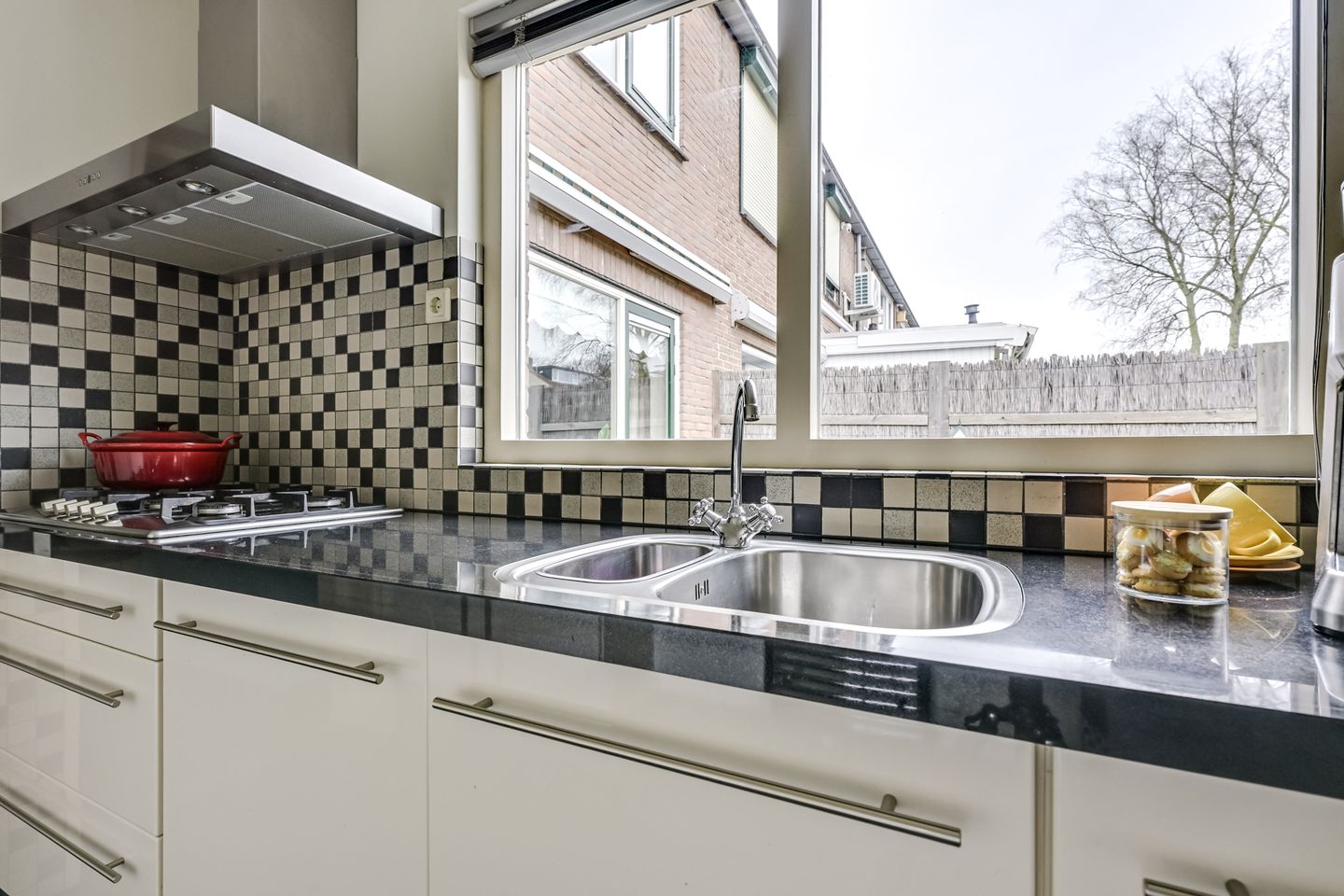 Foto 20 van Dokter B.J.Buurmanstraat 38