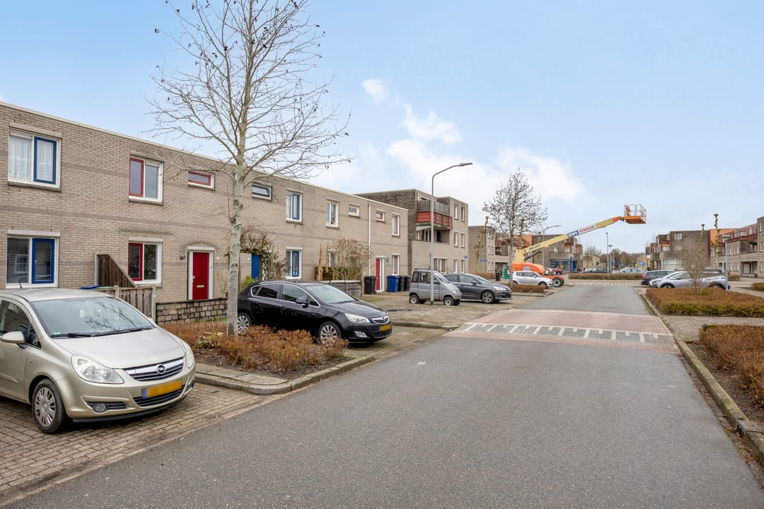 Foto 31 van Rozemarijnstraat 8