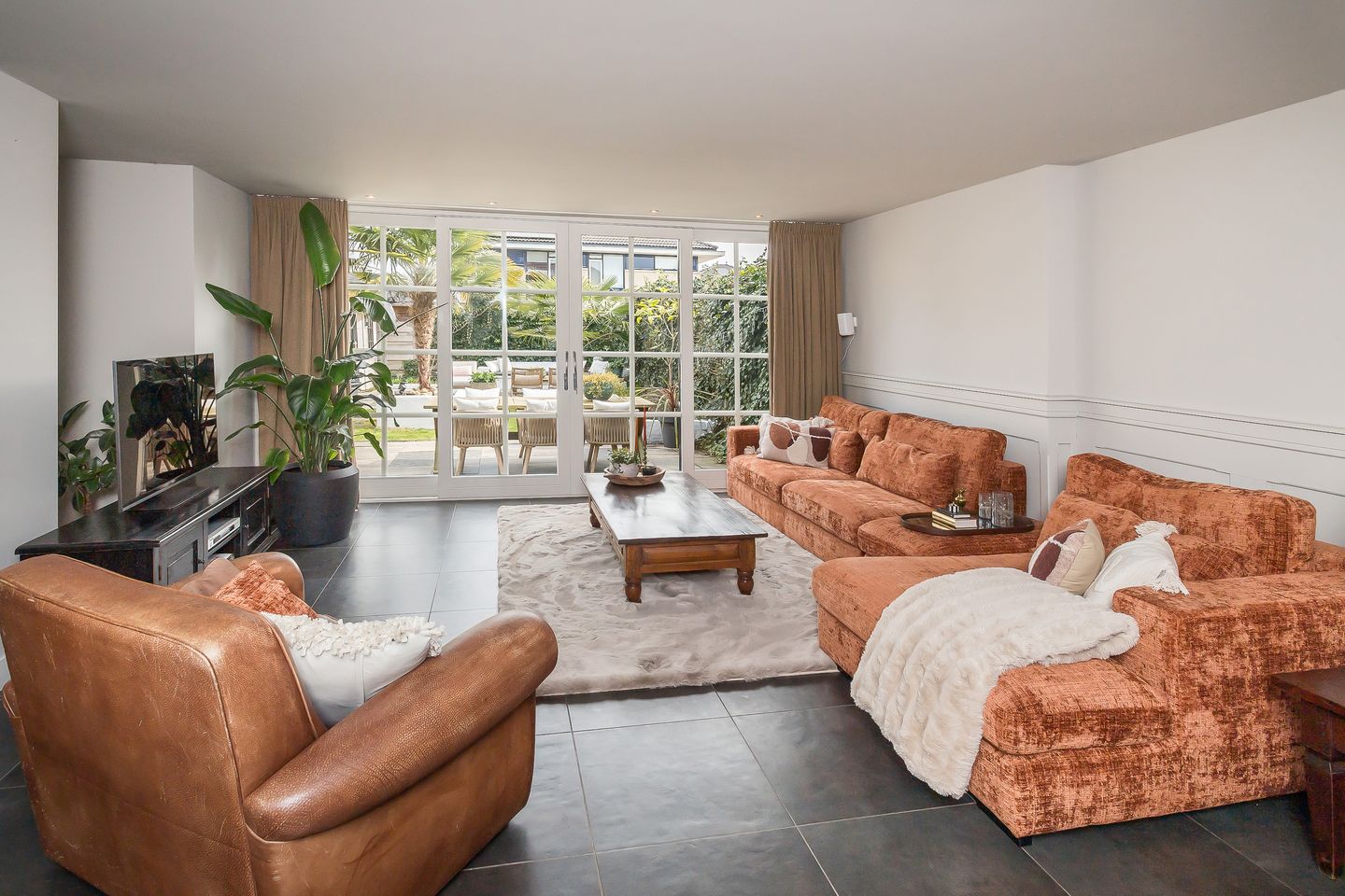 Foto 14 van Burg Van Heugtenlaan 157