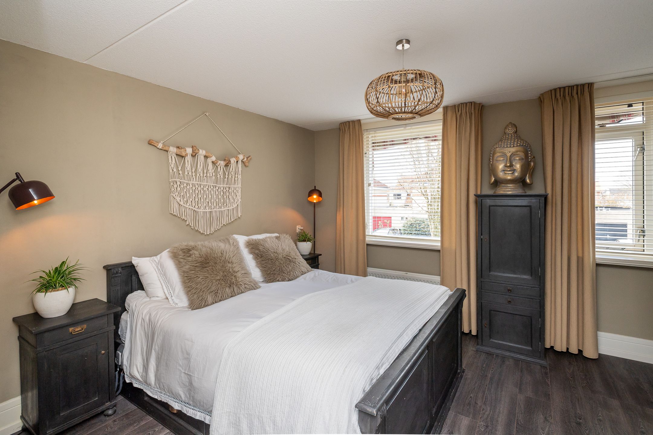 Foto 18 van Burg Van Heugtenlaan 157