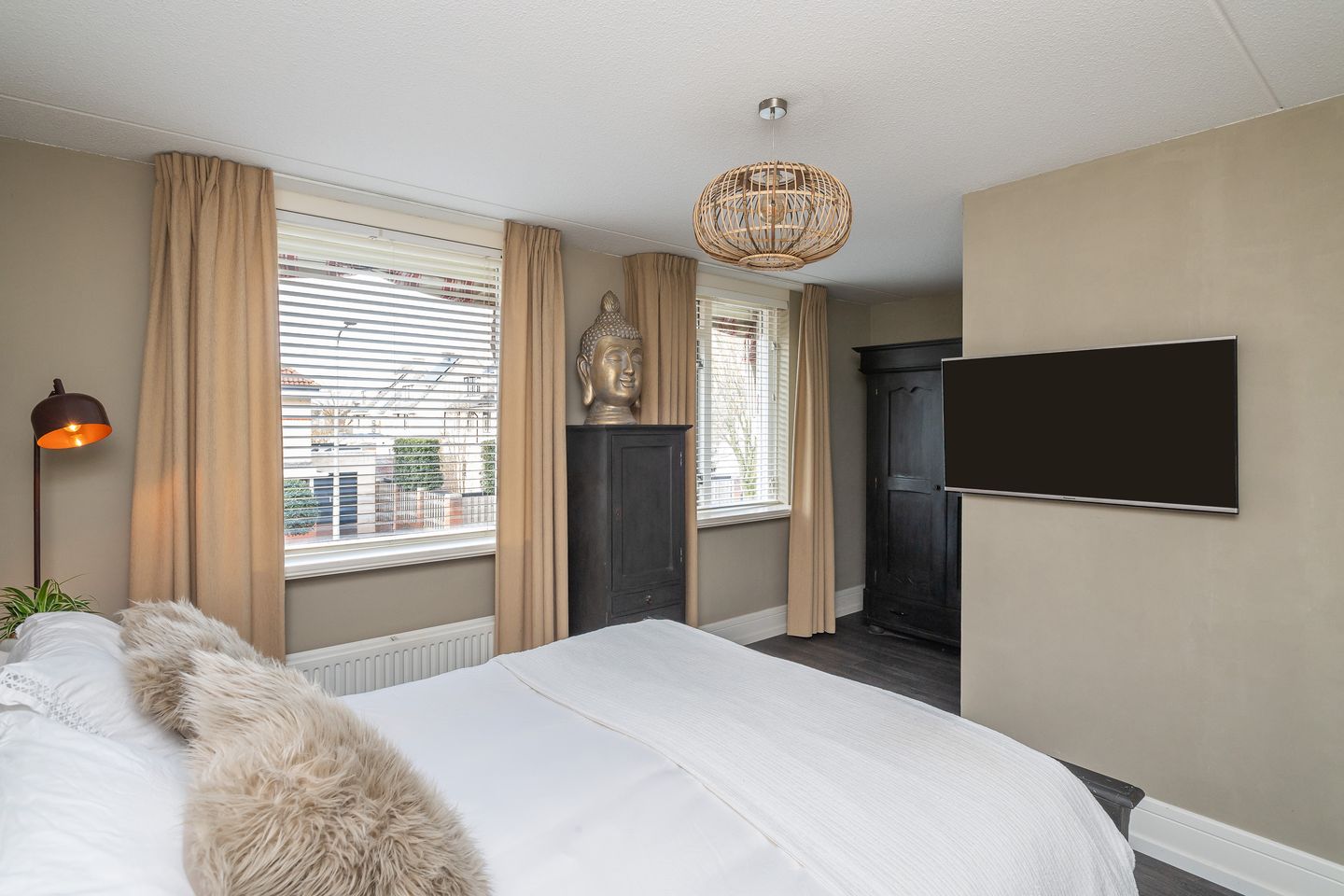 Foto 20 van Burg Van Heugtenlaan 157