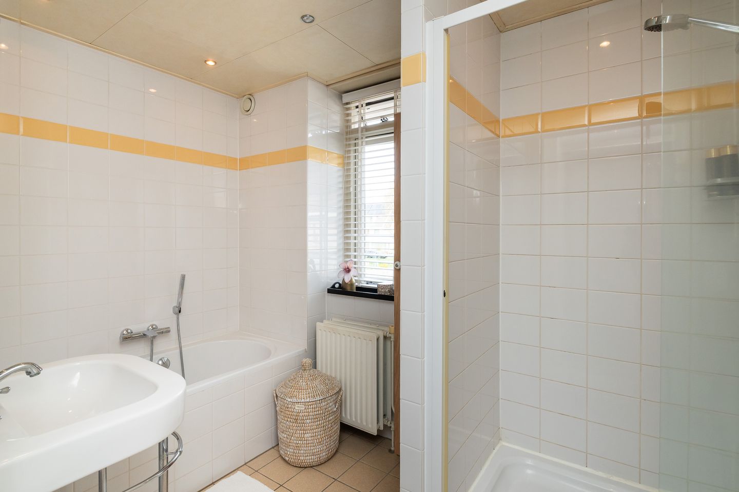 Foto 25 van Burg Van Heugtenlaan 157