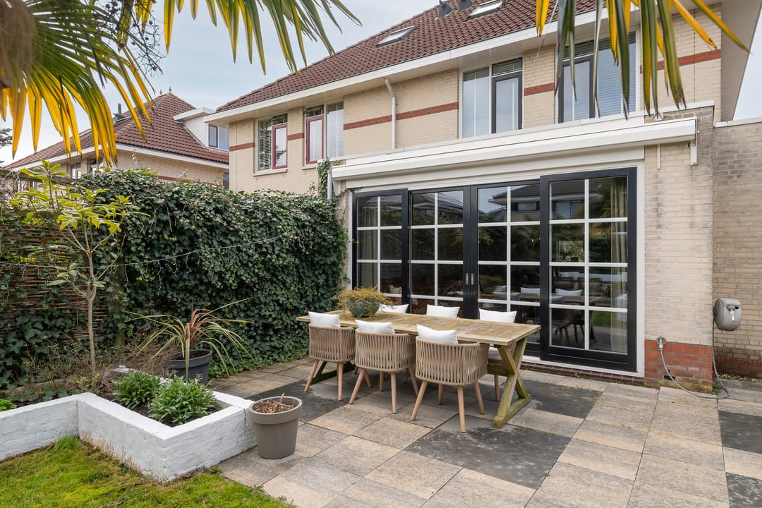 Foto 38 van Burg Van Heugtenlaan 157