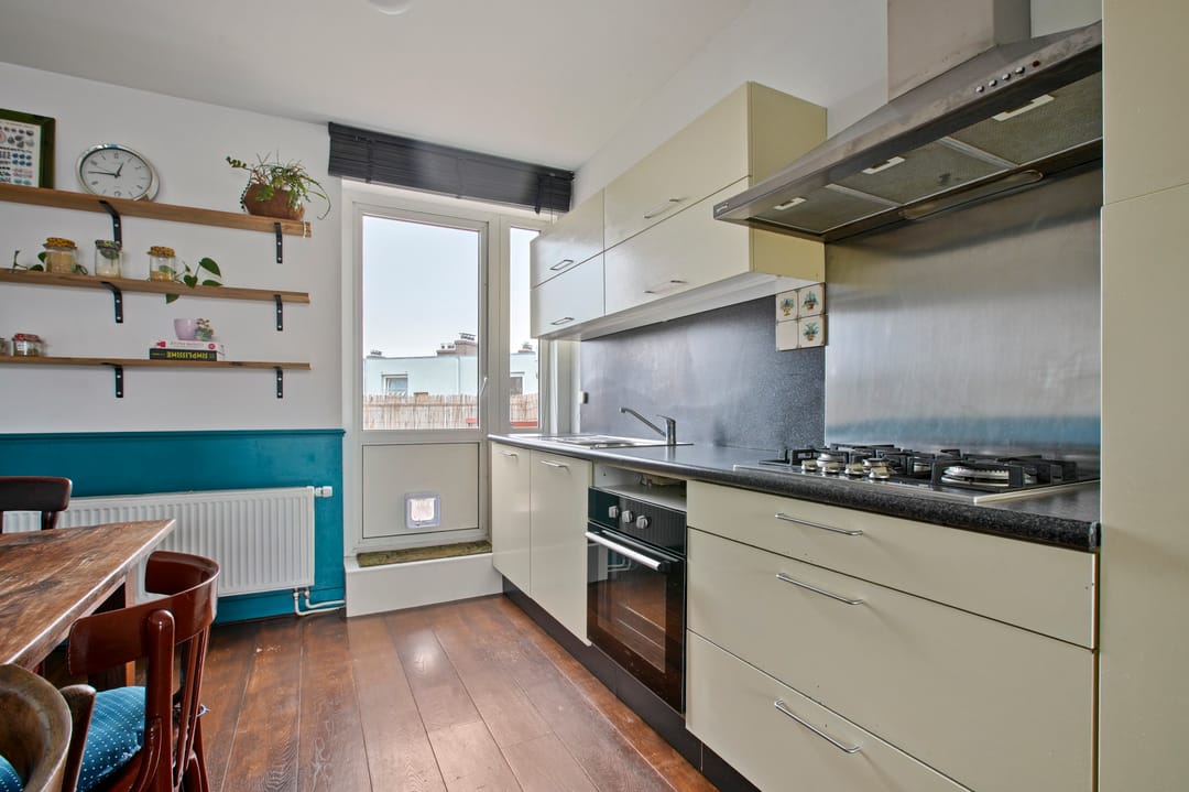 Photo 11 of Kostverlorenstraat 2-4