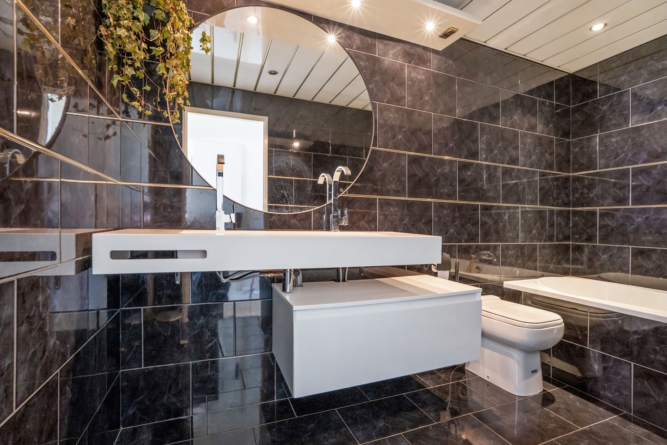 Photo 21 of Zeeruststraat 88