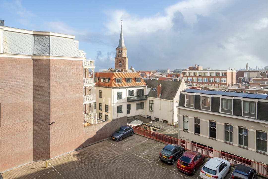 Photo 26 of Zeeruststraat 88