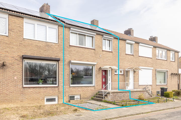 Foto 4 van Titus Brandsmastraat 33