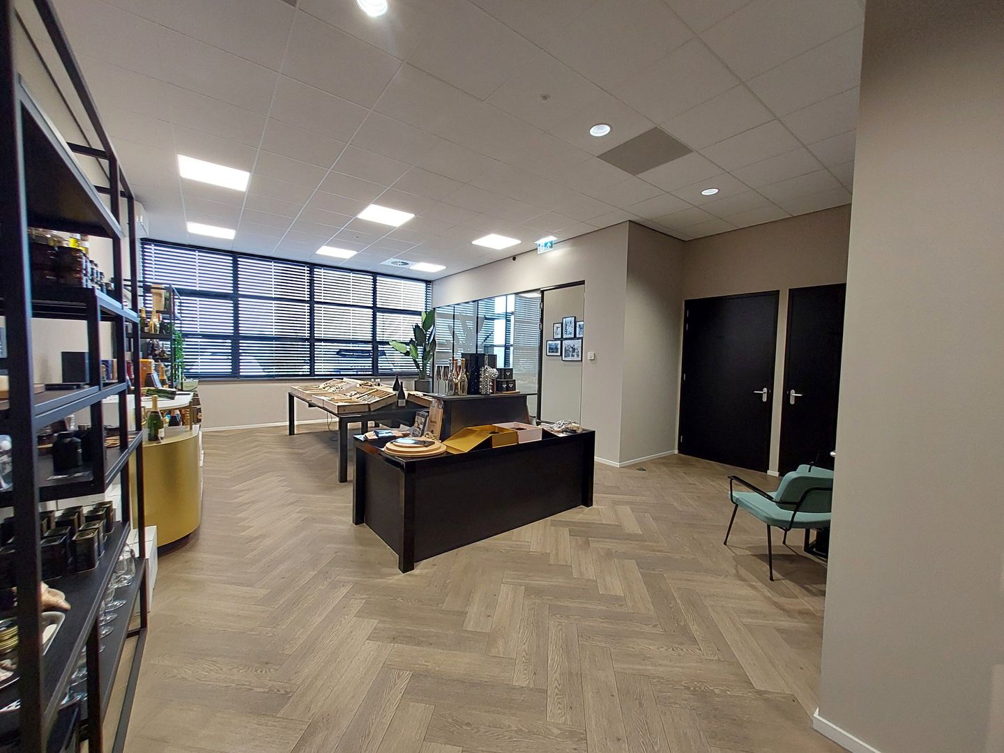 Bekijk foto 2 van Hoefslag 9