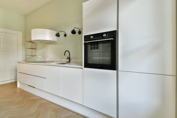 Photo 5 of Frans van Mierisstraat 96-2