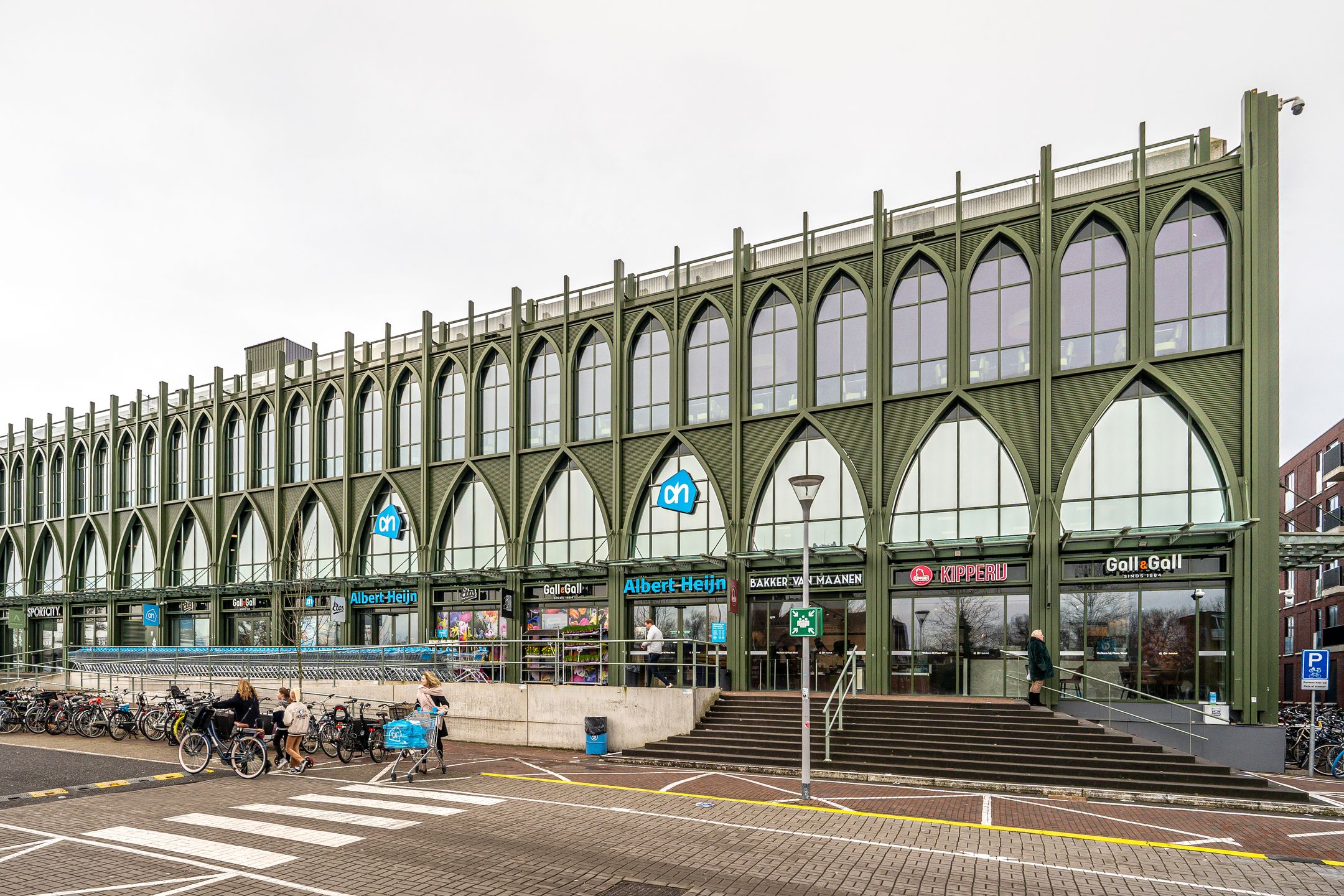 Photo 39 of Theemsstraat 11