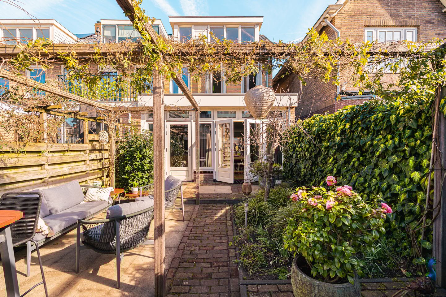 Photo 5 of Theemsstraat 11