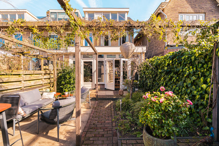 Photo 5 of Theemsstraat 11