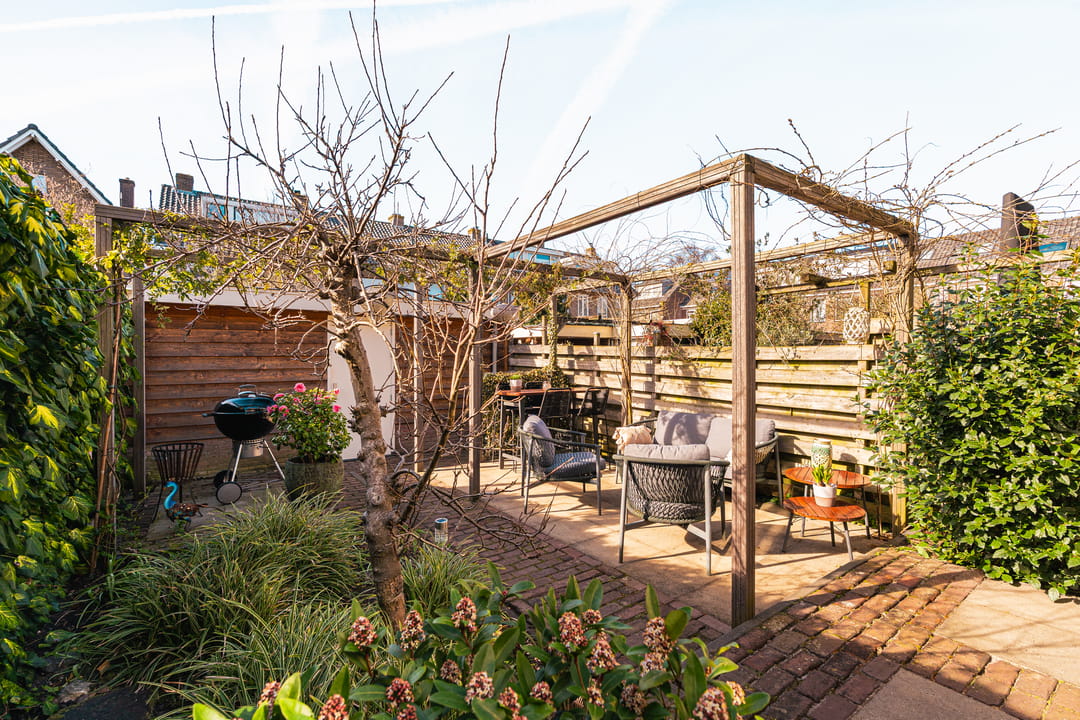 Photo 16 of Theemsstraat 11