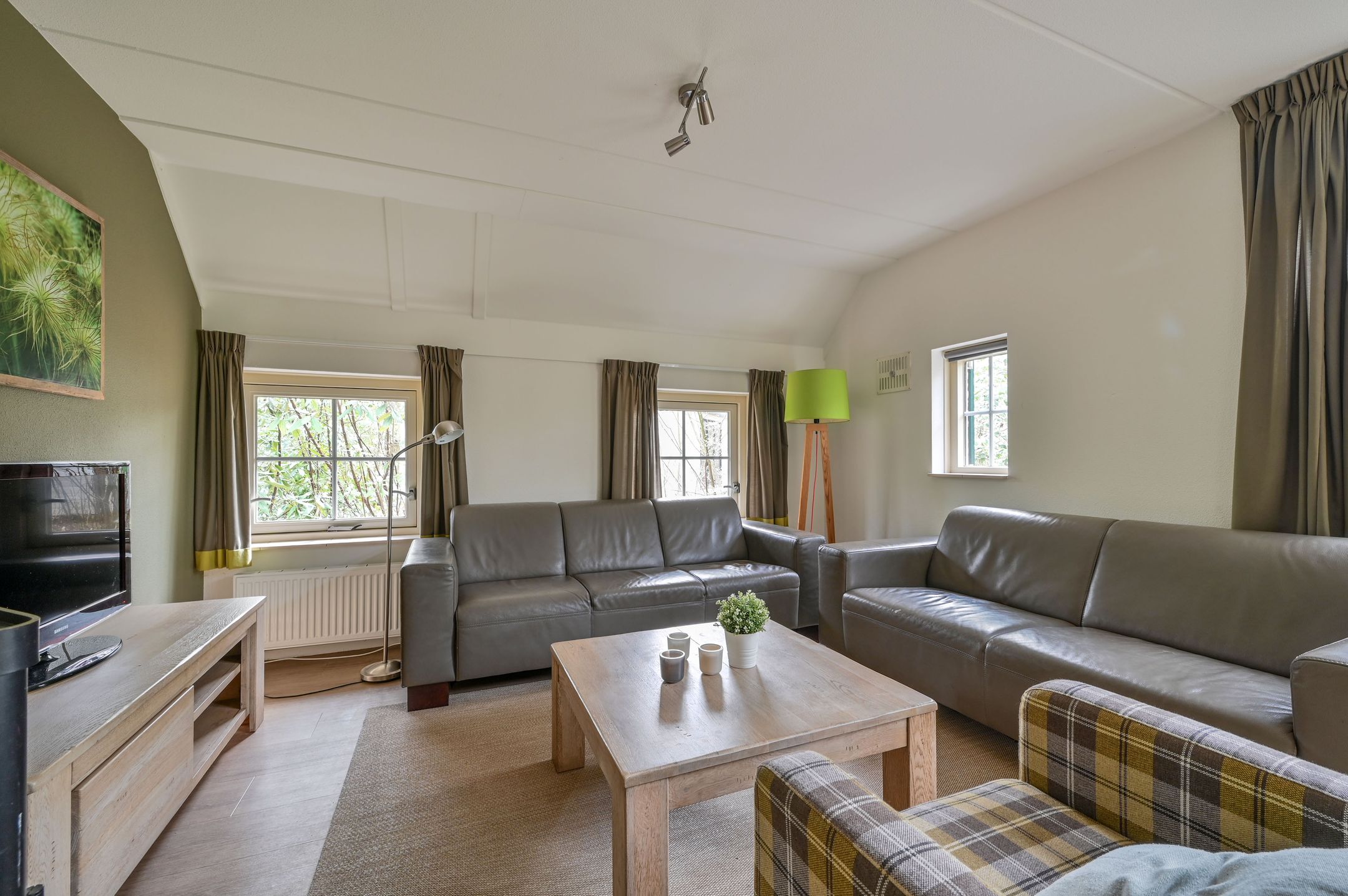 3-bedroom freehold villa in Ees — photo 4 of 5