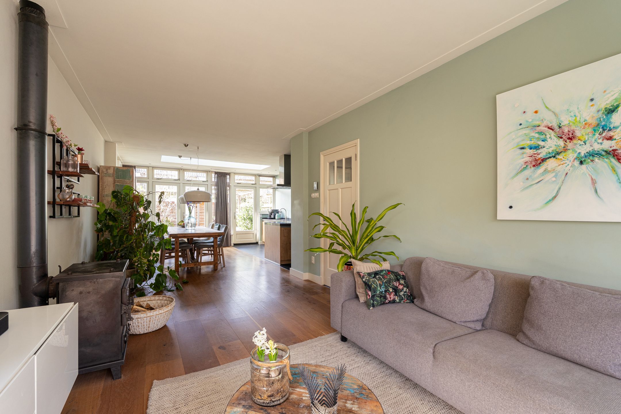 Photo 9 of Theemsstraat 11