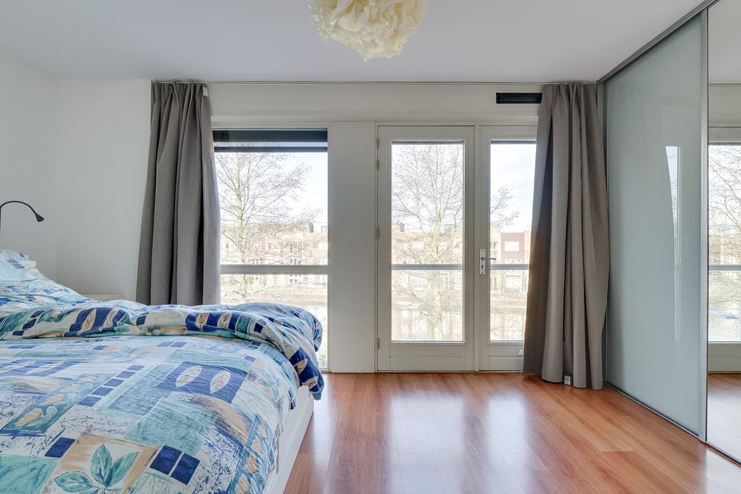 Spacious Waterfront Townhouse with Five Bedrooms in Terwijde-Oost — 25