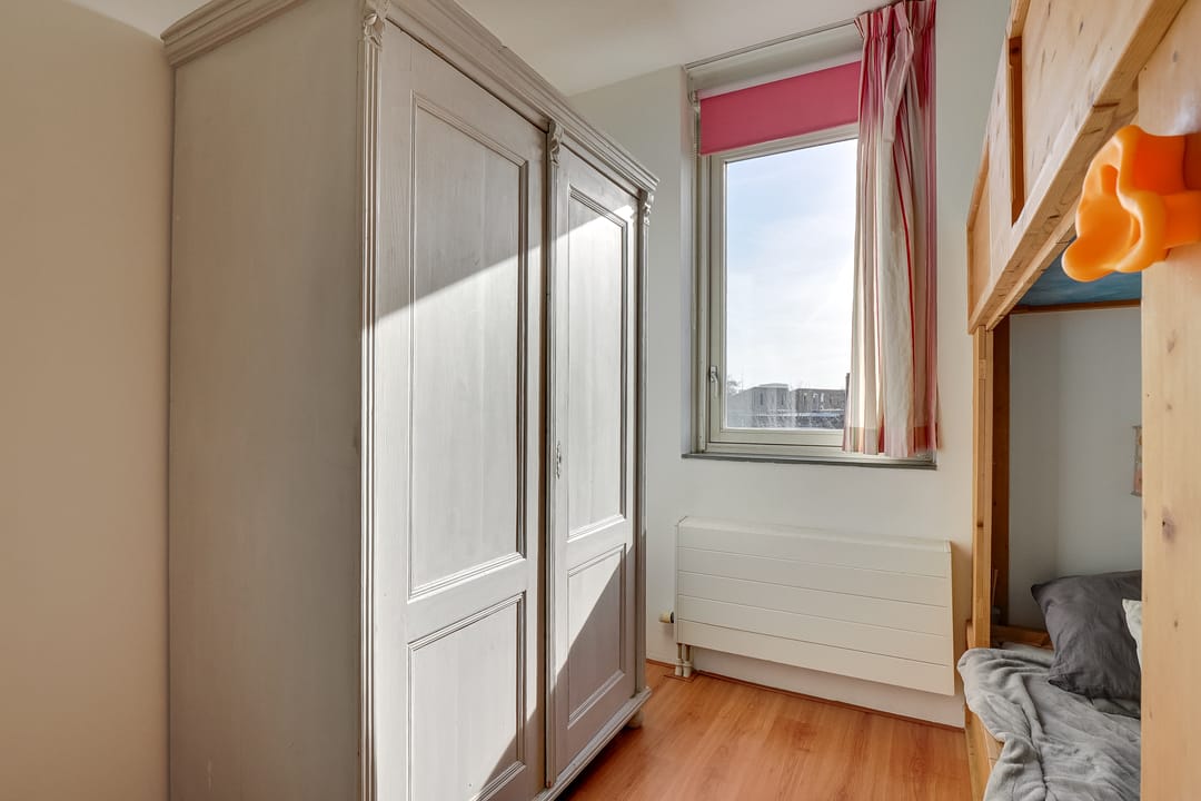 Spacious Waterfront Townhouse with Five Bedrooms in Terwijde-Oost — 36