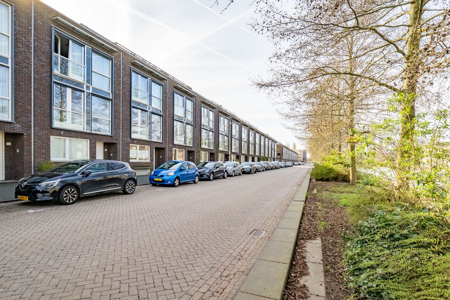 Spacious Waterfront Townhouse with Five Bedrooms in Terwijde-Oost — 57