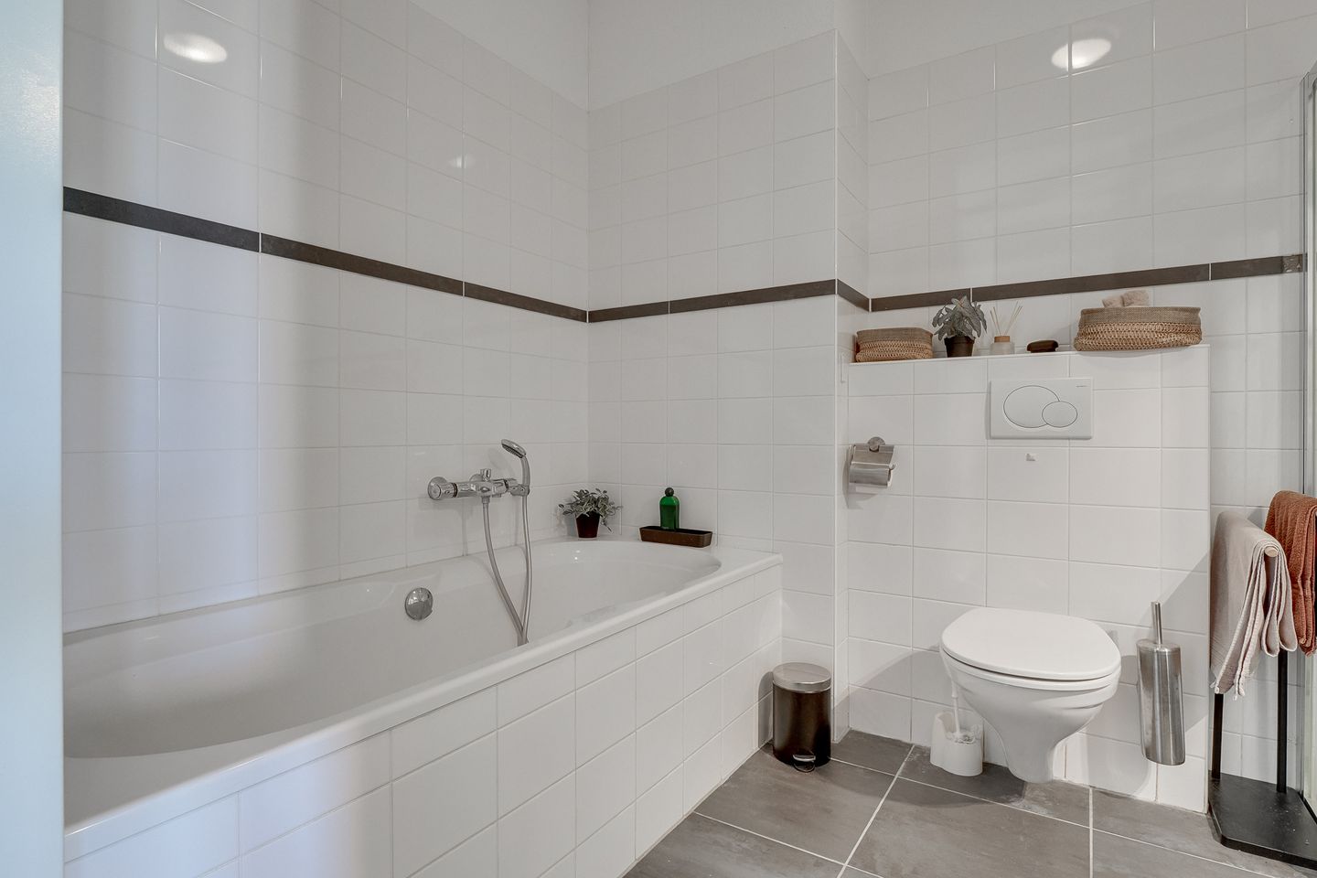 Spacious Waterfront Townhouse with Five Bedrooms in Terwijde-Oost — 28