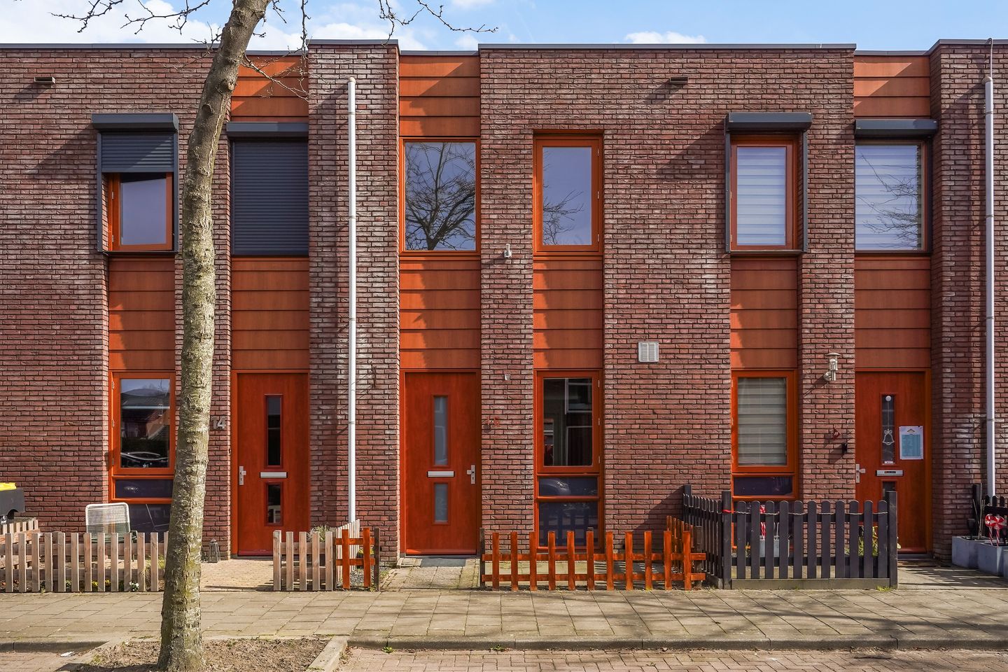 Move-in ready terraced home with A-label and sunny garden — 28