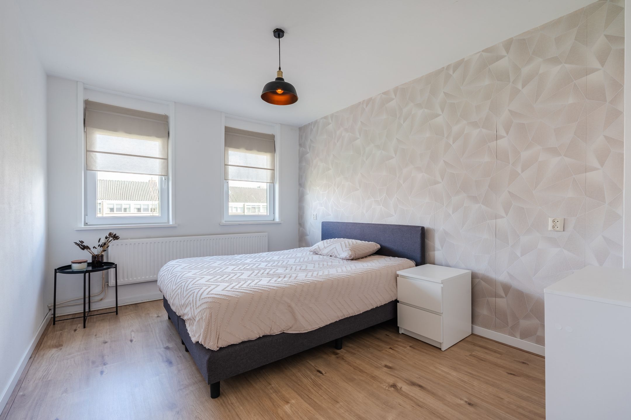 Spacious Semi-Detached Home with 4 Bedrooms, Garage and Energy Label B — 27