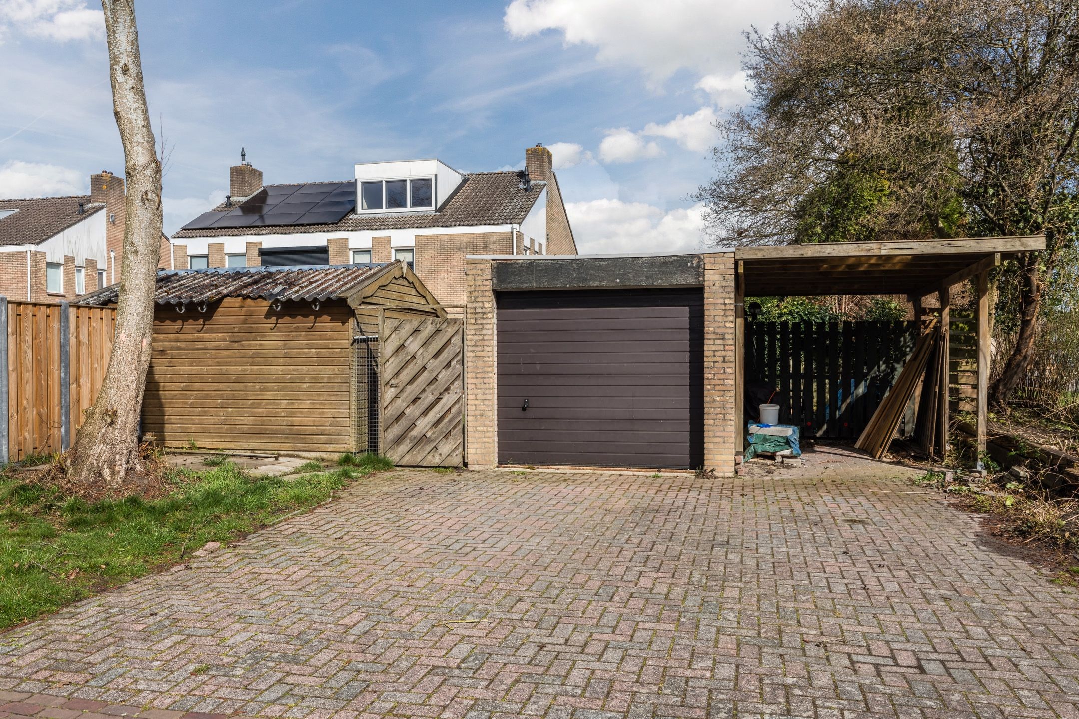 Spacious Semi-Detached Home with 4 Bedrooms, Garage and Energy Label B — 57