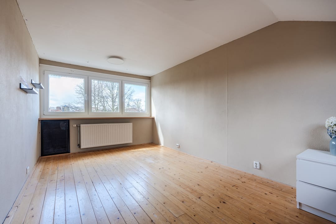 Spacious Semi-Detached Home with 4 Bedrooms, Garage and Energy Label B — 41