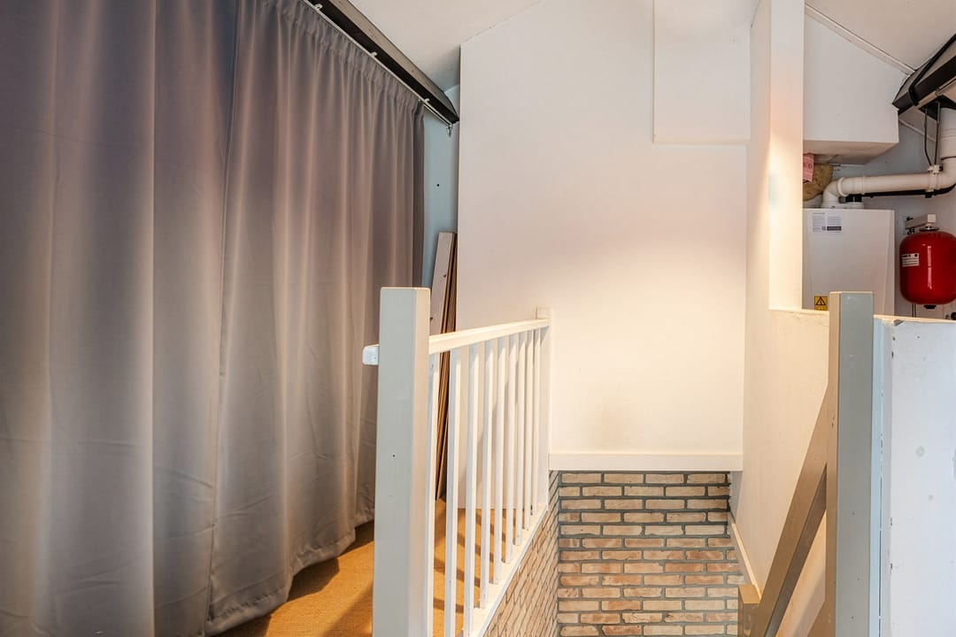 Spacious Semi-Detached Home with 4 Bedrooms, Garage and Energy Label B — 43