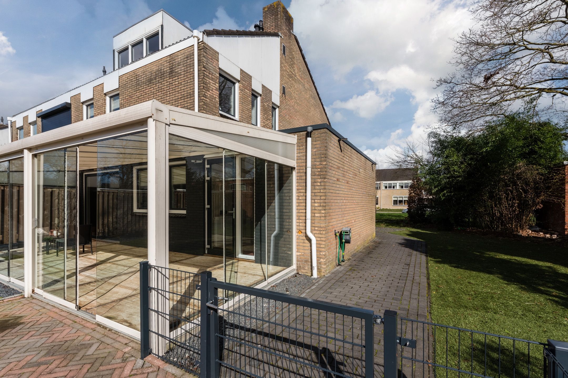 Spacious Semi-Detached Home with 4 Bedrooms, Garage and Energy Label B — 54
