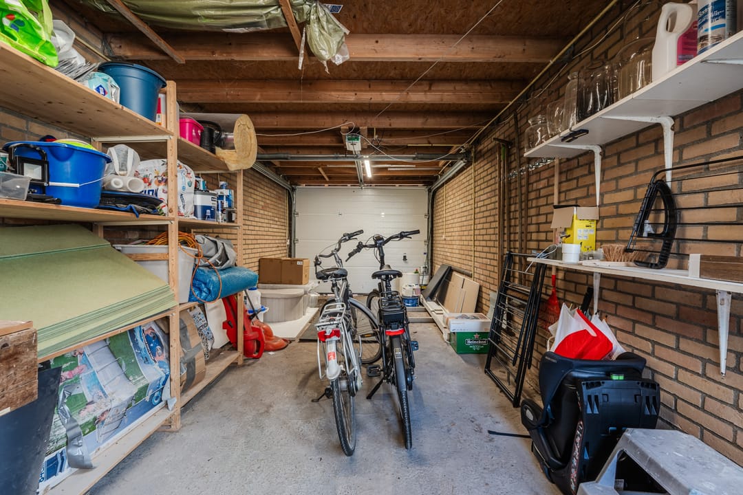 Spacious Semi-Detached Home with 4 Bedrooms, Garage and Energy Label B — 58