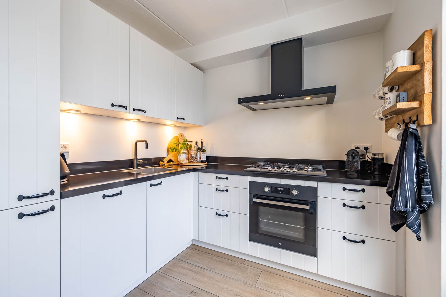 Foto 14 van Stelmaker 21