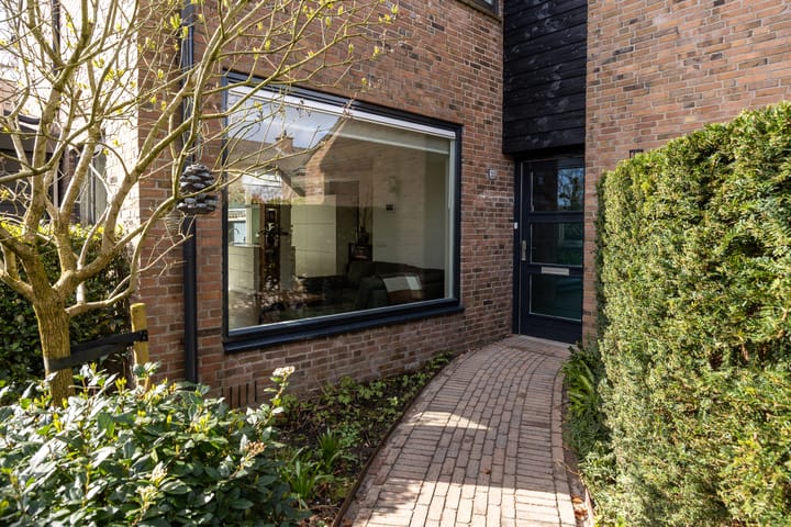 Photo 2 of P.N. Kruiswijkstraat 38