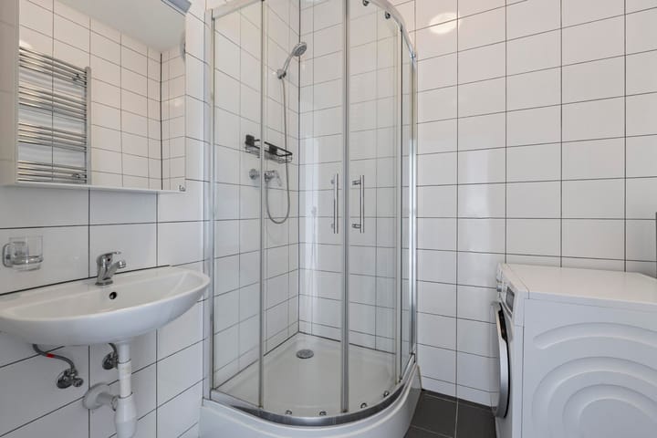 Studio te koop: Dordtsestraatweg 673B, Rotterdam