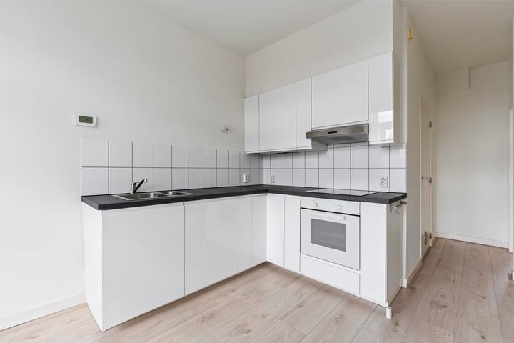 Studio te koop: Dordtsestraatweg 673B, Rotterdam