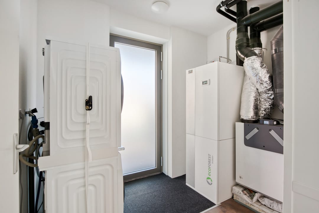 Virtually new energy-efficient terraced home with 2 living rooms in Dronten — 26