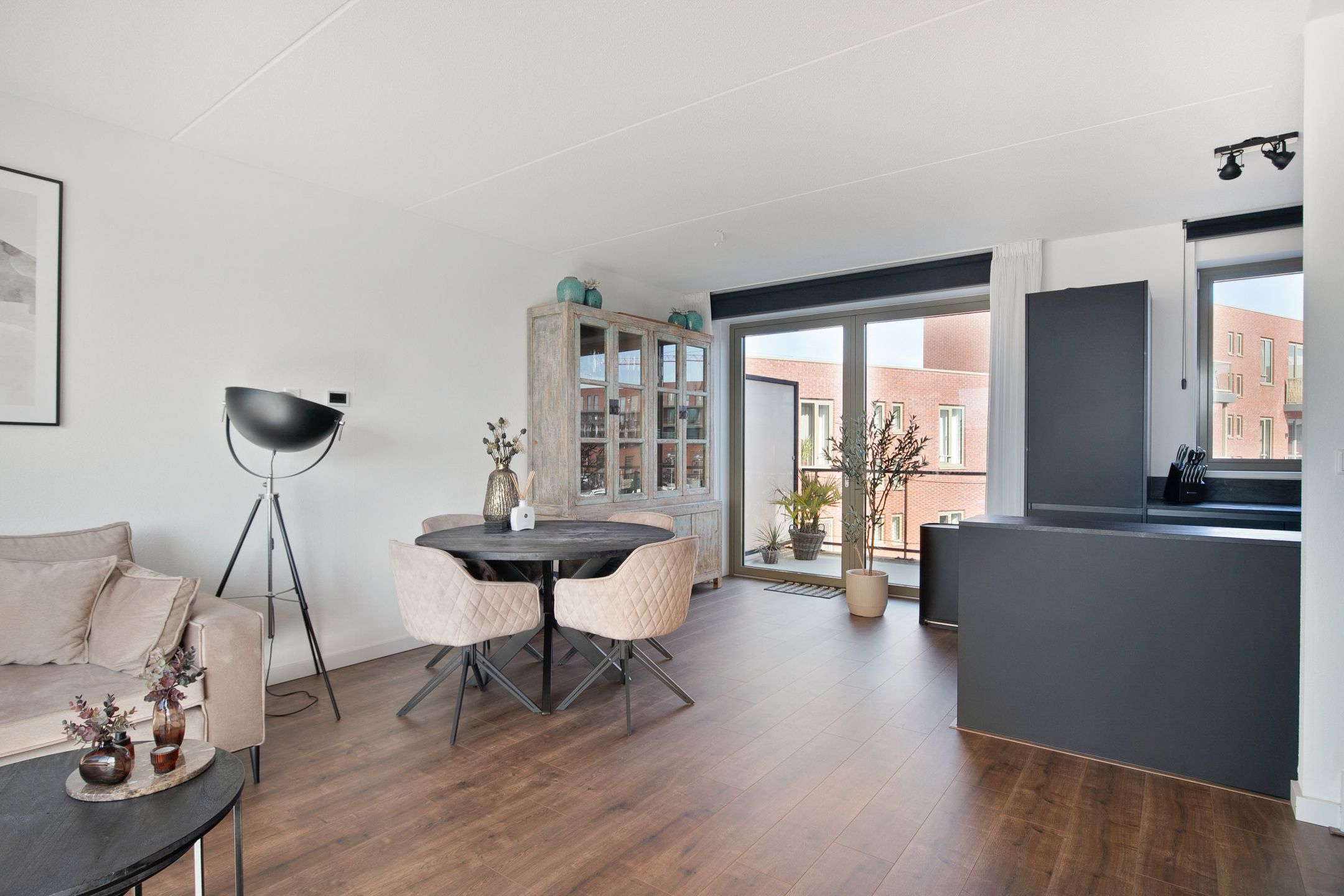 Virtually new energy-efficient terraced home with 2 living rooms in Dronten — 13