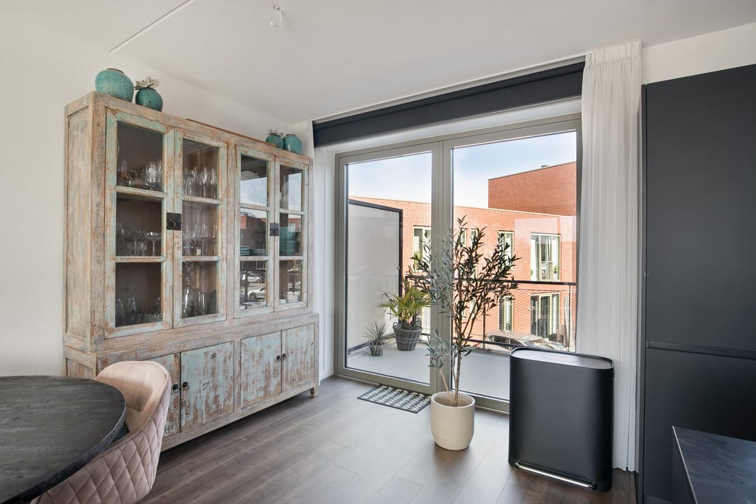 Virtually new energy-efficient terraced home with 2 living rooms in Dronten — 14