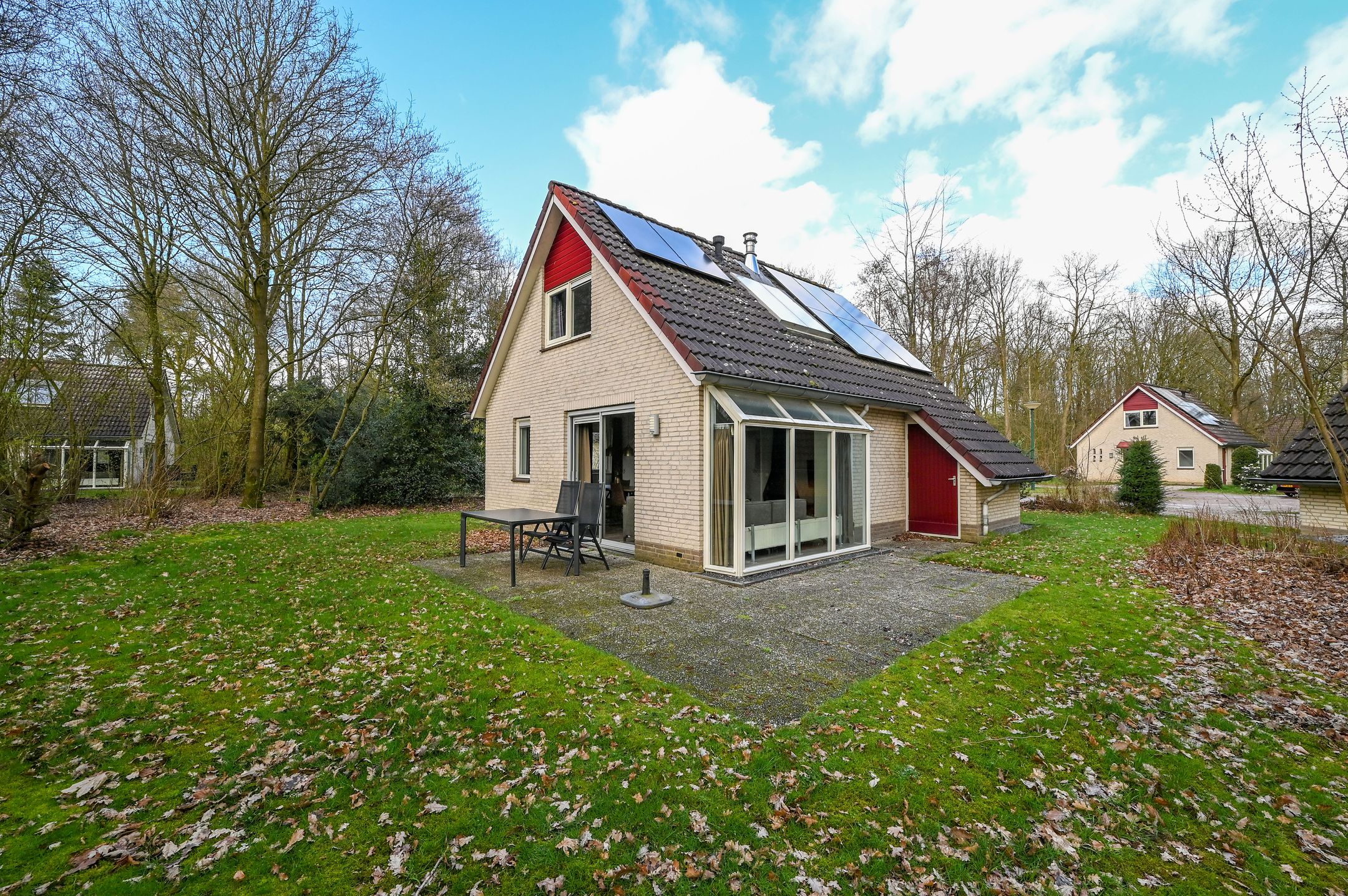 3-bedroom freehold villa in Braamt — photo 2 of 5