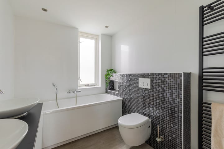 Foto 4 van Weegbree 79