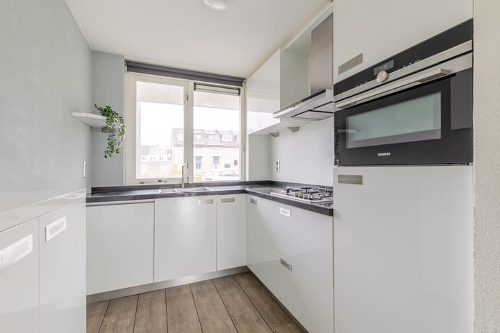 Foto 3 van Weegbree 79